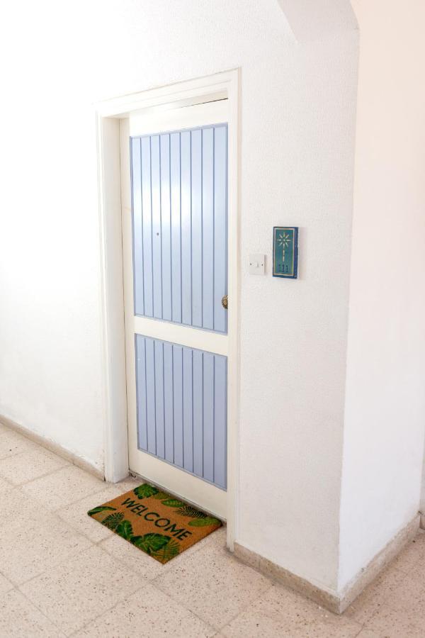 Always Welcome! Near Beach, Cml Swimming Pool Paphos Exterior foto